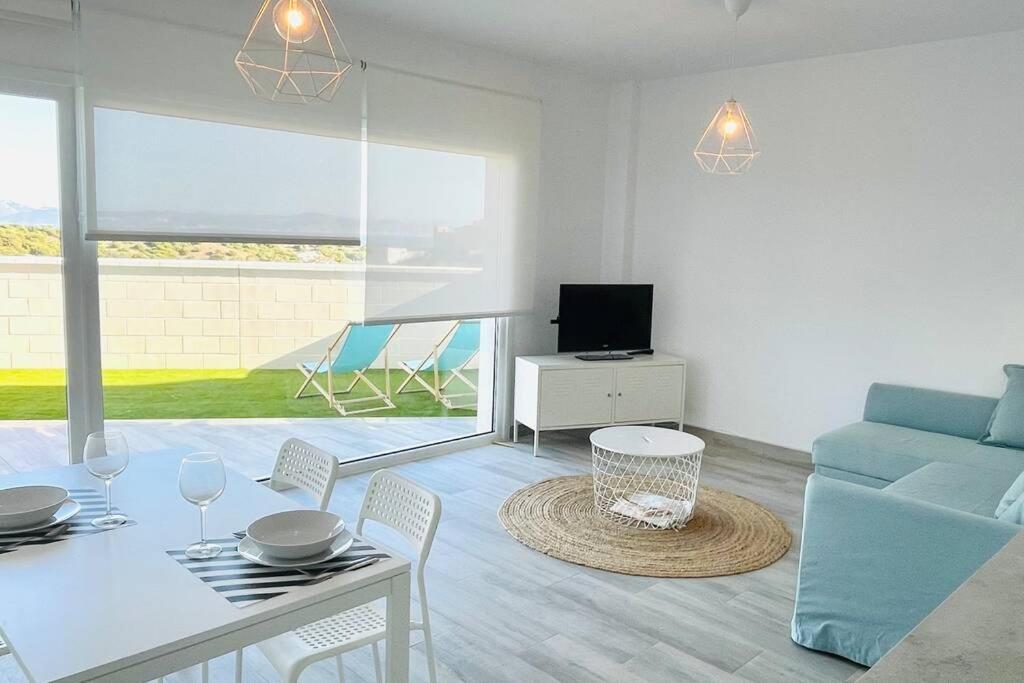 Precioso Apartamento Con Vistas Parciales, Garaje Y Piscina Тарифа Экстерьер фото